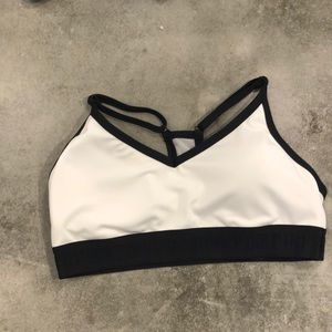 PINK Ultimate sports bra!!! NWOT!!